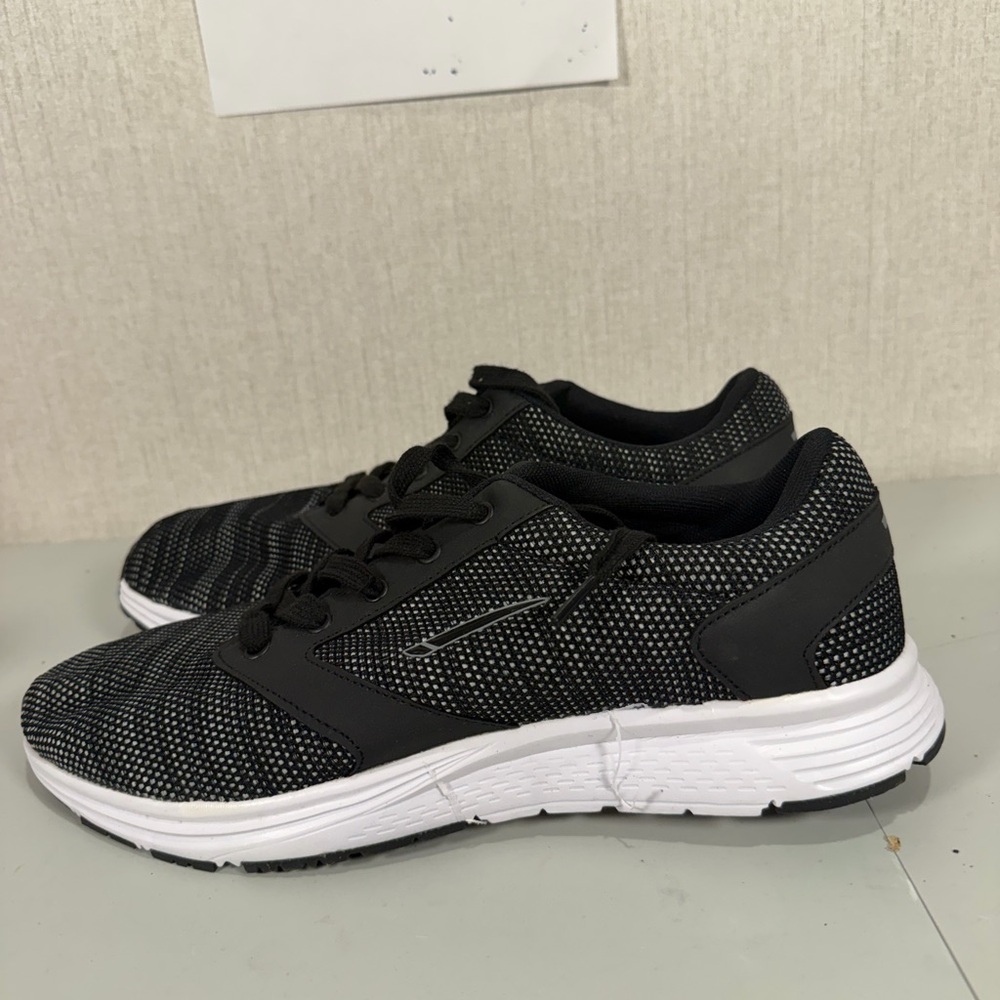 11.5 Men La Gear Athletic Sneakers‎ Black